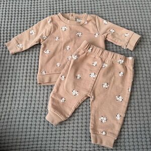 Petit Lem baby floral matching set 0-3 months